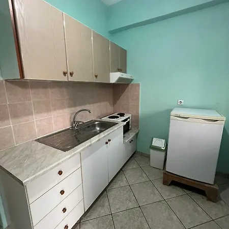 Eden Appartement Qeparo